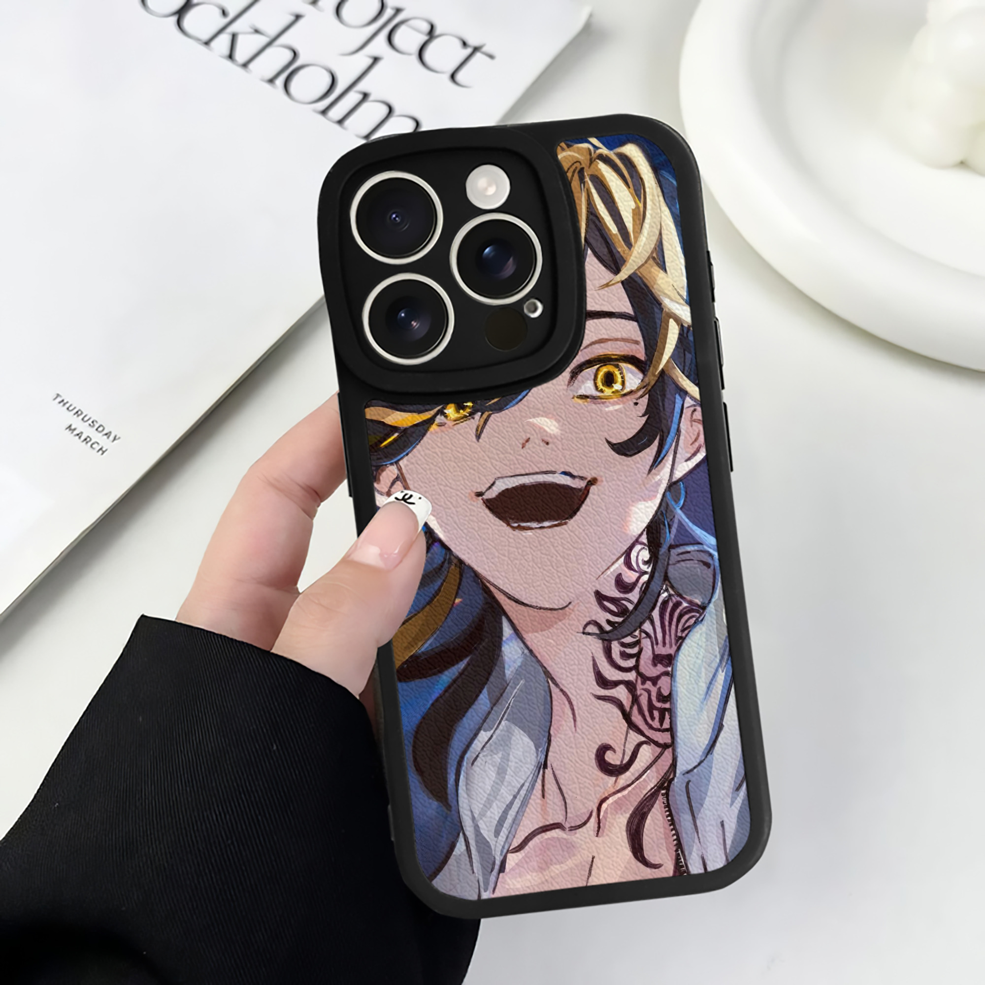 （画像用） 東京リベンジャーズ Tokyo Revengers 【iPhone 16シリーズ対応】シリコンスマホケース（レザー調） 材質：シリコン